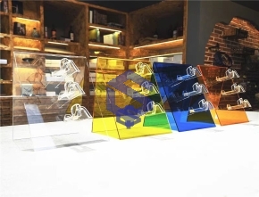 Heat-bent colored acrylic glasses display