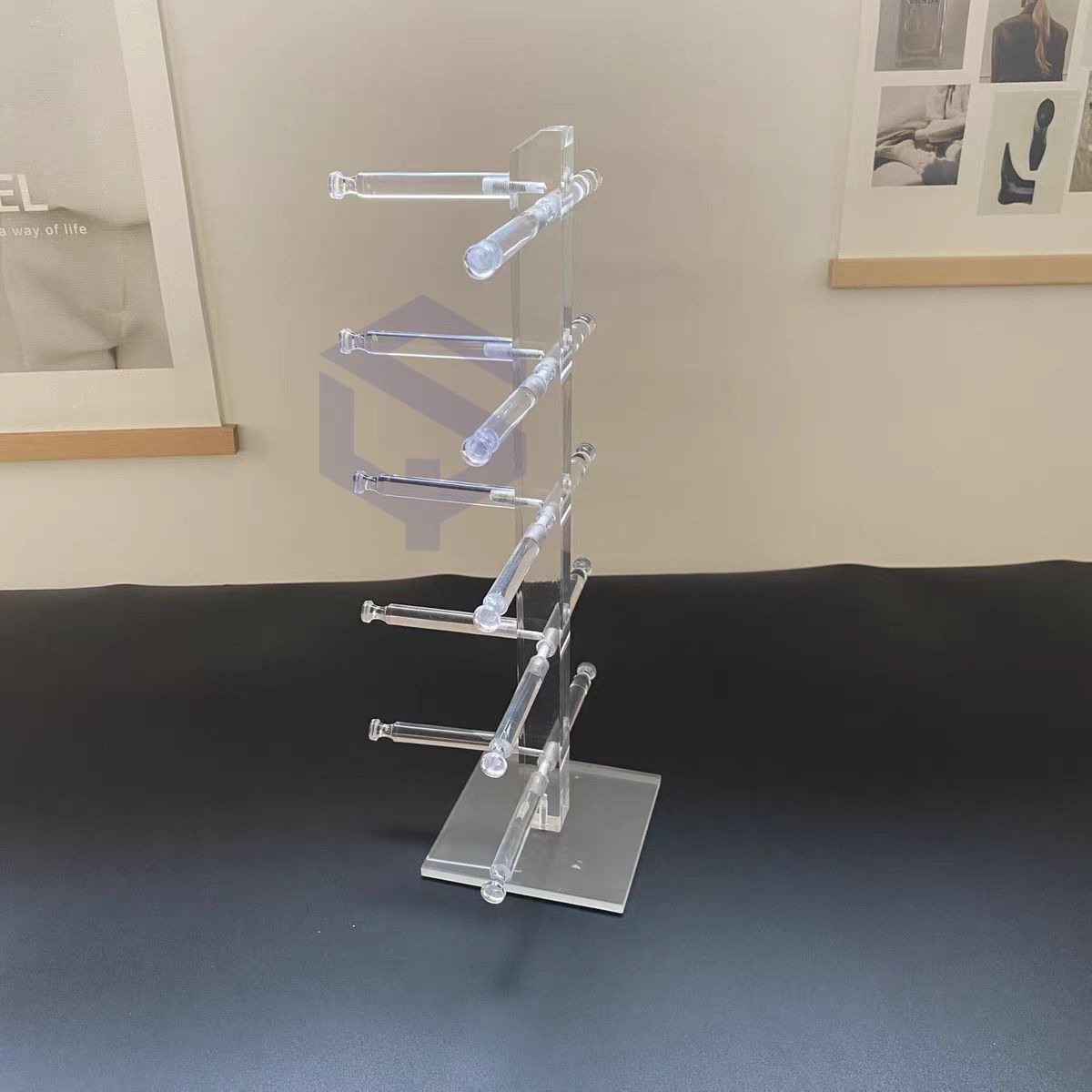 Simple transparent acrylic glasses display stand